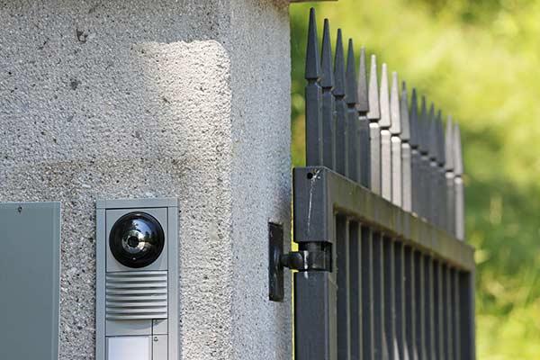 Installateur professionnel d'interphone